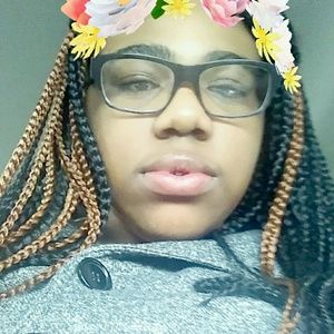 Meet your Posher, Davida